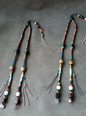 复古翡翠沉香老银锁牌链