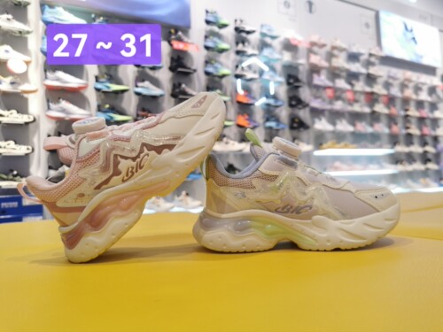 大黄蜂童鞋2026秋新女小童轻便跑鞋运动鞋旋转纽老爹鞋1126317070