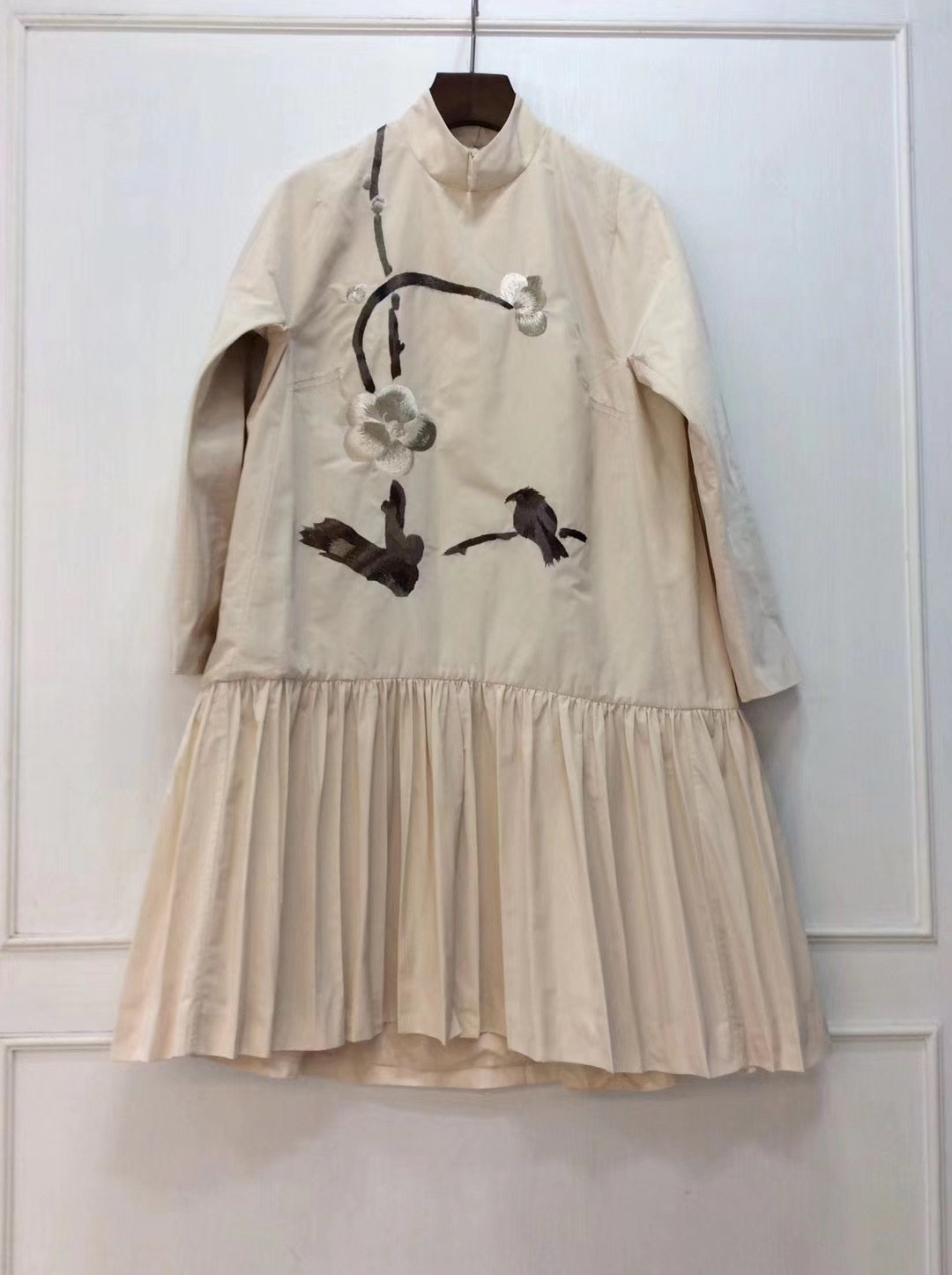 清仓特价批零兼售夏姿19新款小鸟花朵刺绣可爱娃娃连衣裙女装现货