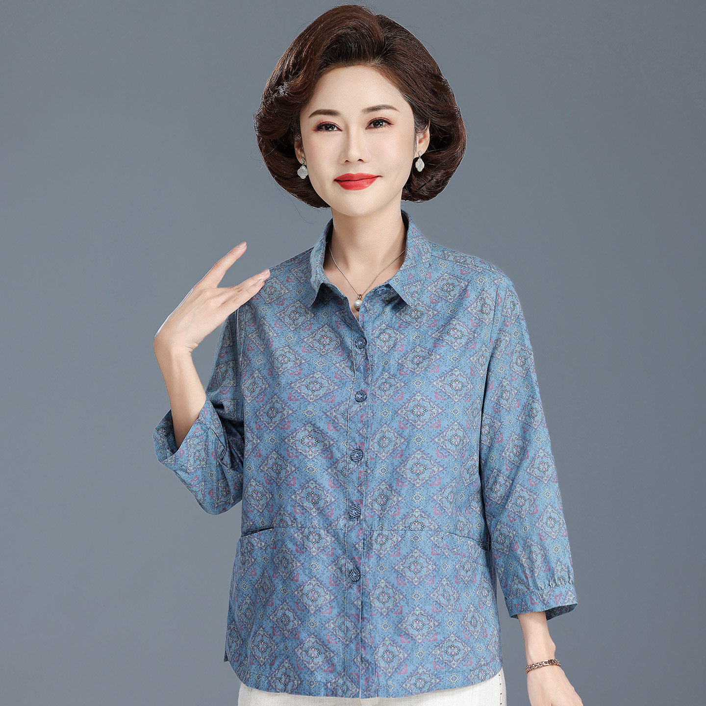 中老年妈妈装春夏新款七分袖衬衫纯棉宽松加大码圆领女开衫老太太