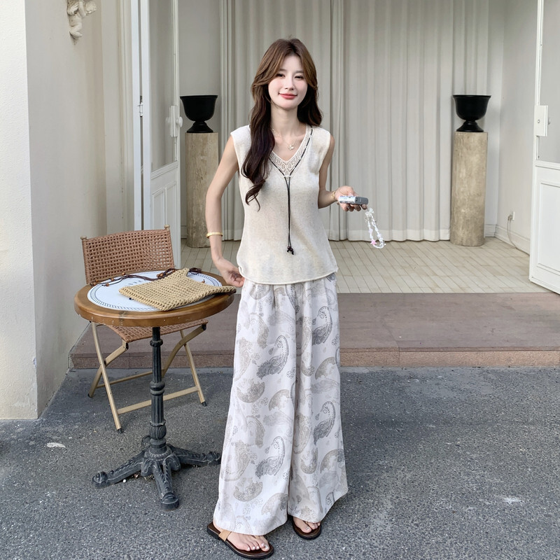 夏装优质精品疯狂促销新款老钱风针织无袖上衣碎花阔腿裤两件套