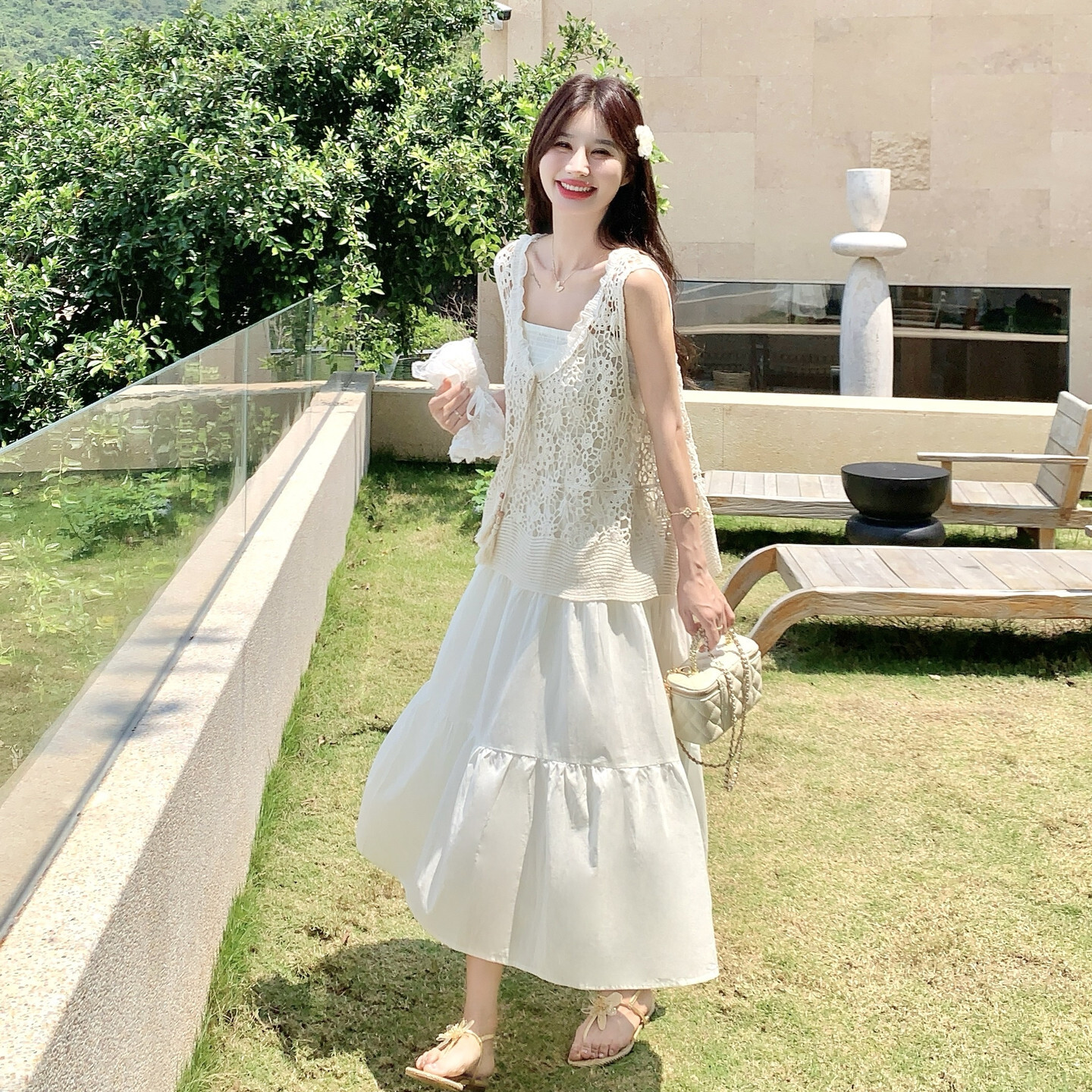 白色优质镂空吊带裙套装女夏季新款今流行叠穿马甲连衣裙两件套