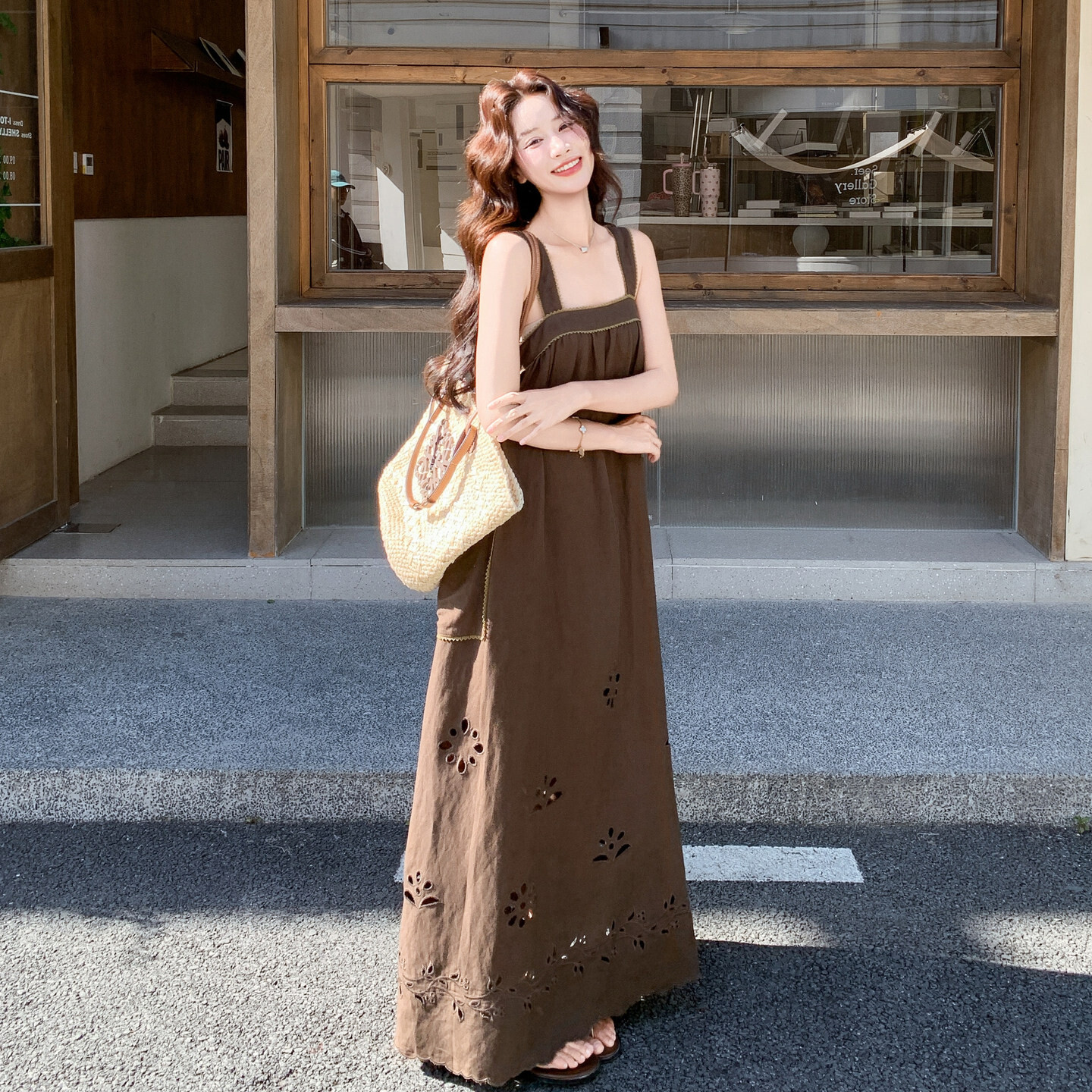 好款显瘦新款上市休闲度假优质仙女裙复古镂空宽松背带长裙两件套