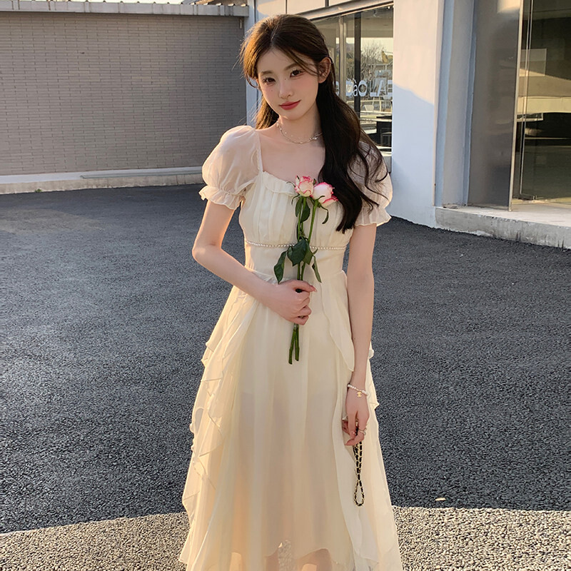 爆款显瘦新款上市甜美度假两色珍珠小个子仙女不规则长款连衣裙