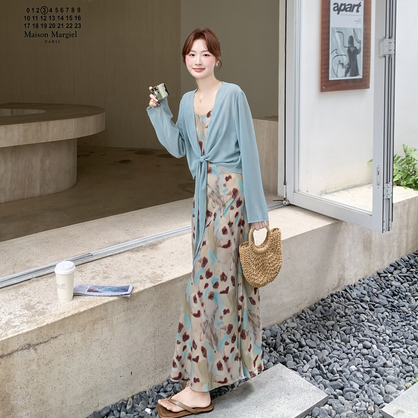 夏日宽松氛围感度假风印花吊带裙套装黑色季新款防晒开衫两件套