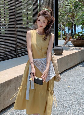 2026巨好看的黄色减龄连衣裙女夏季新款松弛感韩系抽绳无袖A字裙
