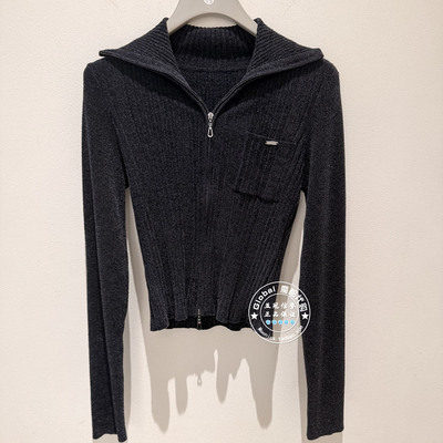 NUTS女装国内代购 2025冬 纯色翻领修身时尚百搭针织衫6420508A1