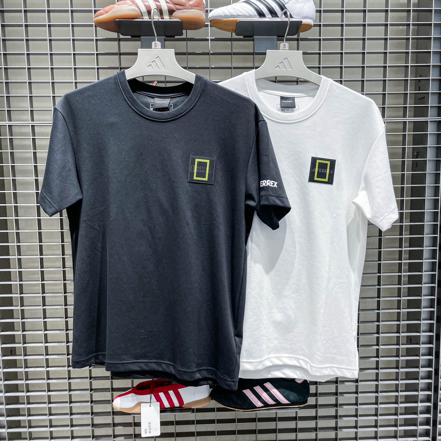 Adidas阿迪达斯男装2025秋情侣户外运动速干阔形T恤KC2352 KC5417