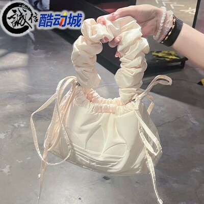 阿迪达斯三叶草女子荷叶边单肩包