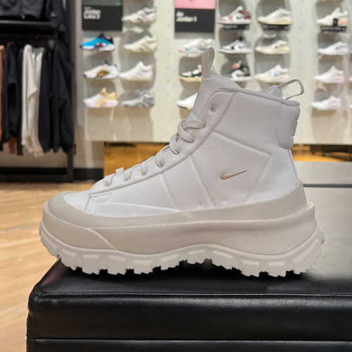 NIKE耐克女鞋2025春季新款户外保暖厚底休闲高帮运动鞋FQ9065-100