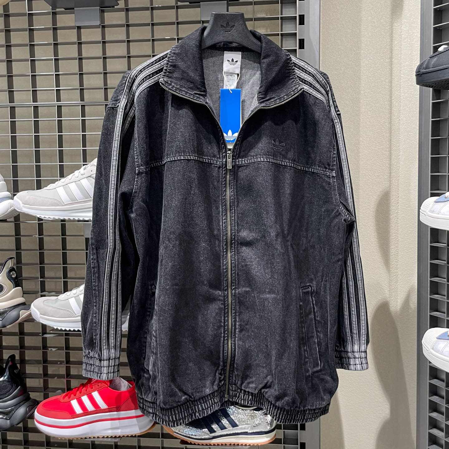 Adidas阿迪达斯女装2025秋季复古时尚酷潮宽松纯棉牛仔外套JY2897
