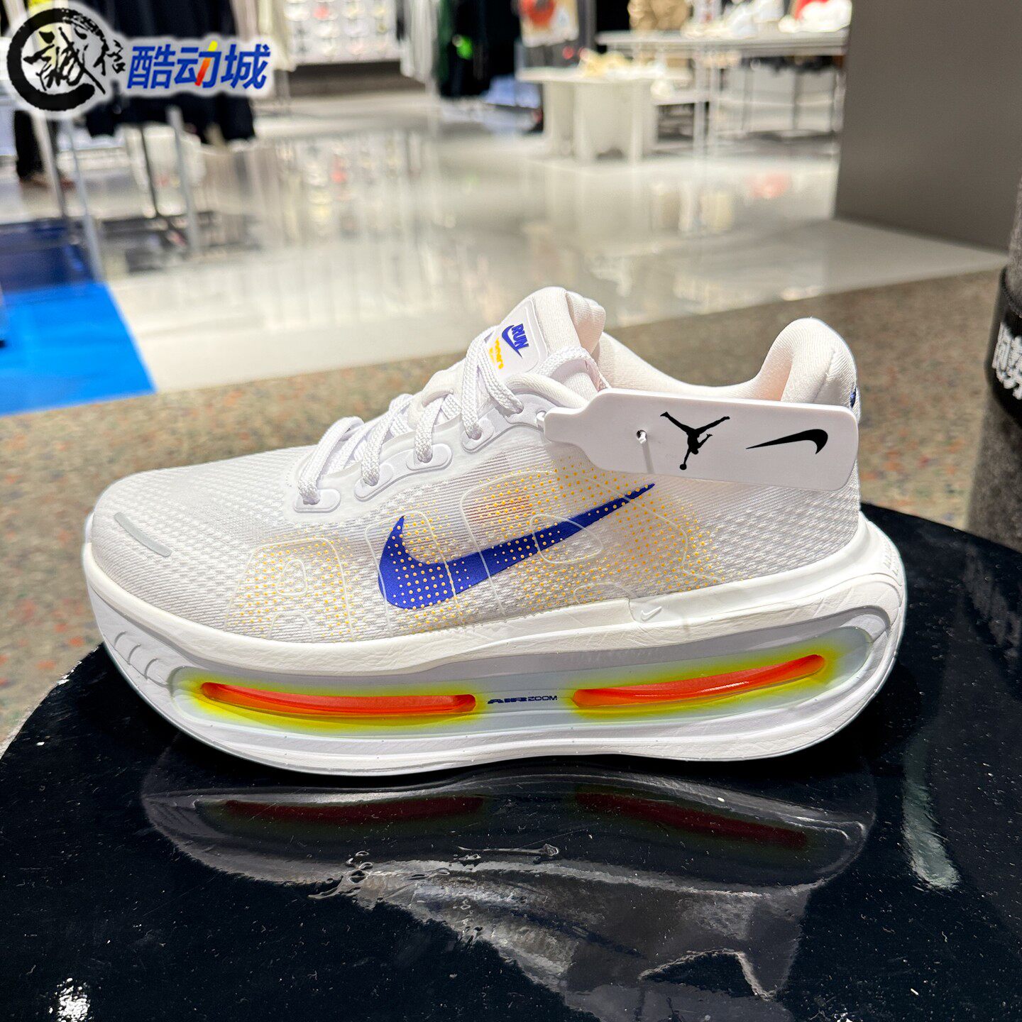 Nike耐克男子2026夏季Premium时尚气垫回弹缓震跑步鞋 HQ2050-101