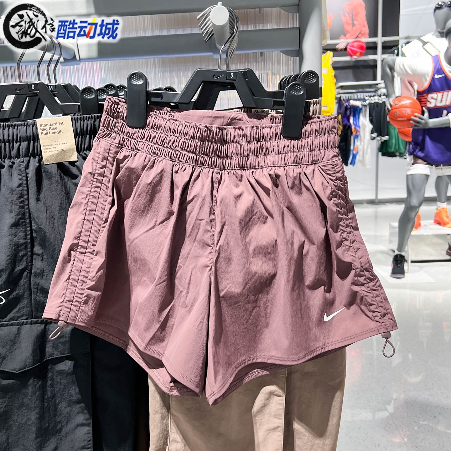 Nike耐克女子2026夏新款舒适透气梭织速干运动训练短裤IB9227-502