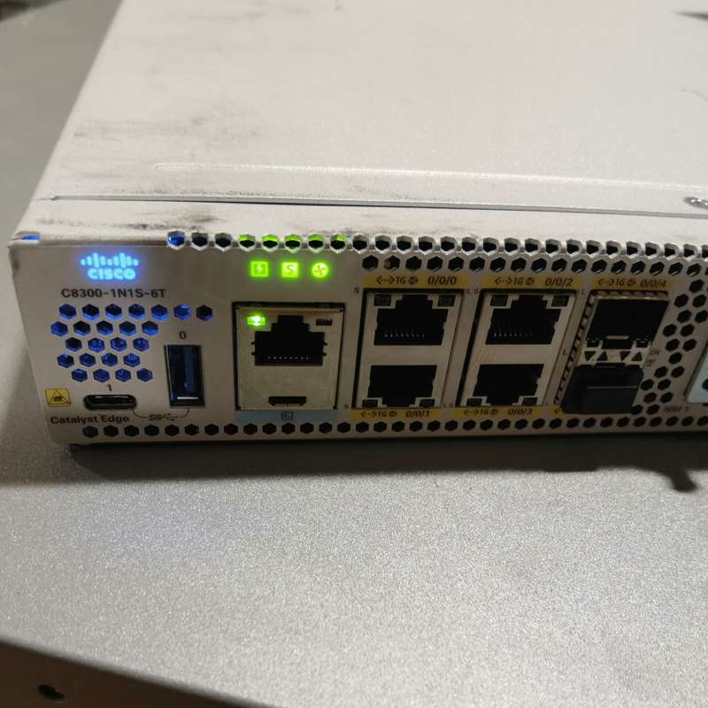 {议价}原装思科cisco C8300-1N1S-6T 高端企业路由
