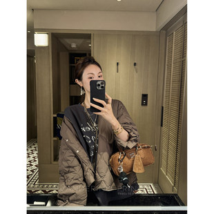 钱美西 90国标白鸭绒 日系绗线高密菱格花苞袖刺绣羽绒服短外套女