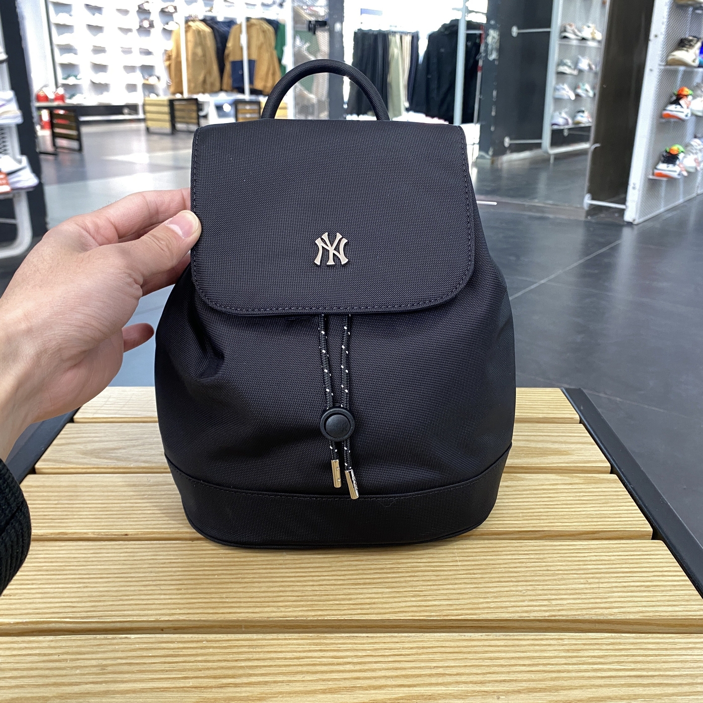 MLB双肩包男女款日常通勤简约收纳包运动休闲包3ABKS024N