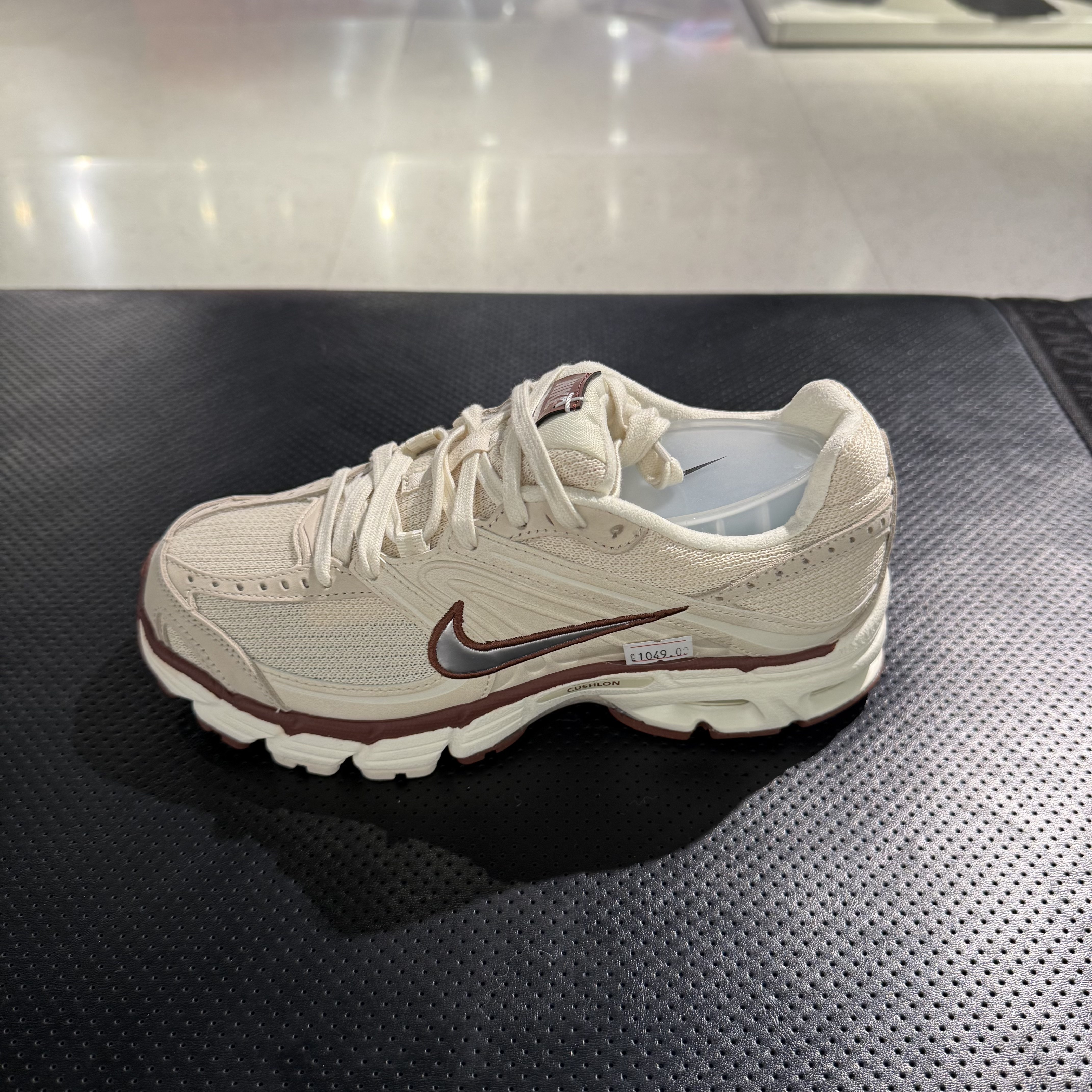 NIKE耐克女子休闲鞋缓震气垫冬季新款AIR MAX MOTO2K运动鞋IM6691