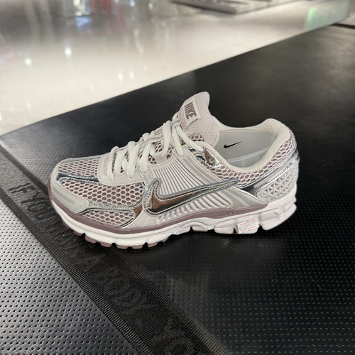 耐克女子网面休闲鞋运动鞋