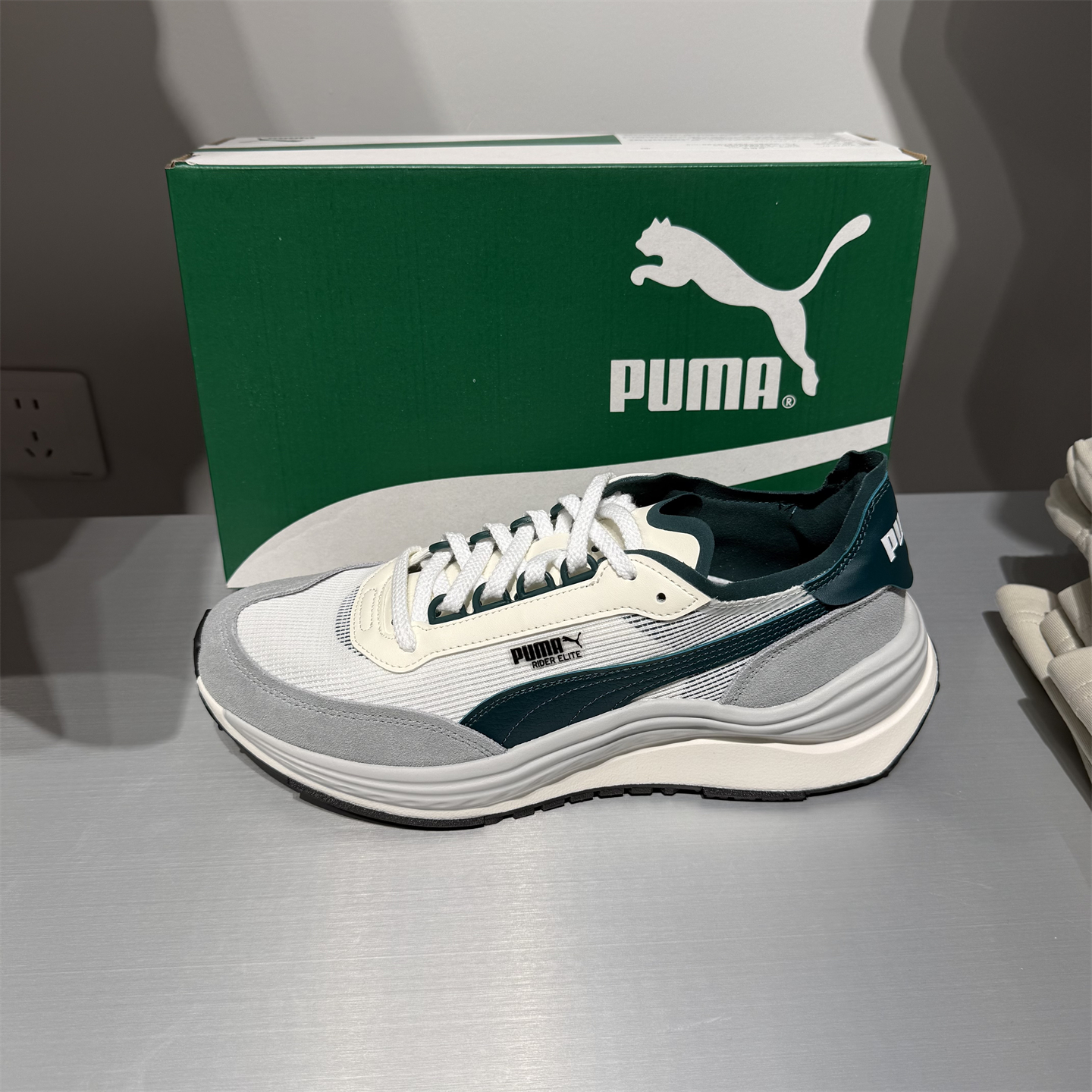 PUMA彪马男女情侣休闲鞋RIDERELITE春秋旅游跑步运动鞋402922-07