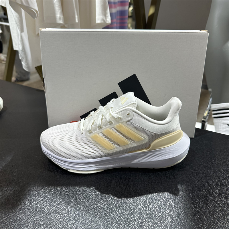 阿迪达斯女鞋运动跑步鞋