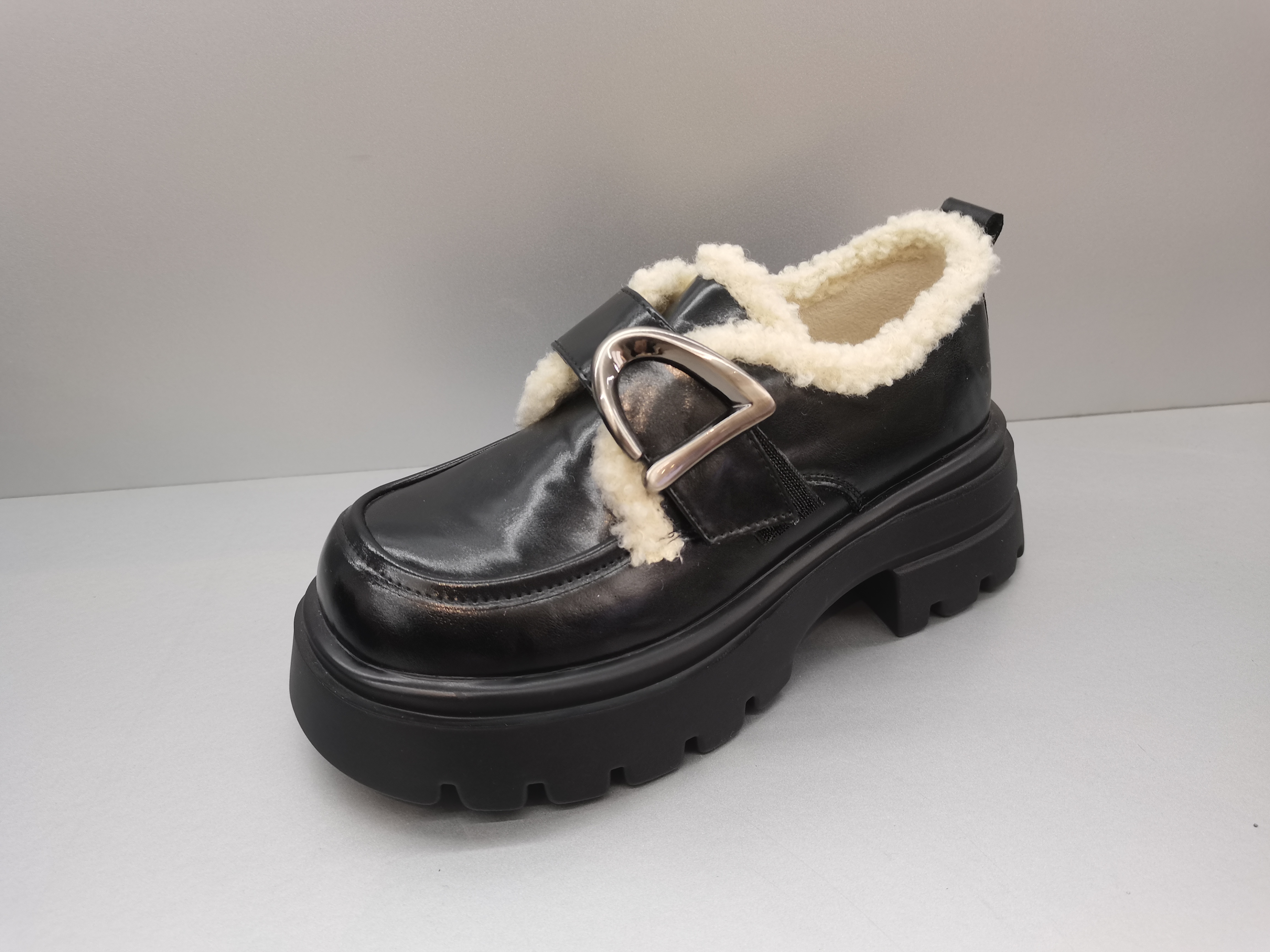 2026春季新款真皮女鞋加绒厚底增高乐福鞋防滑大头休闲鞋JK单鞋