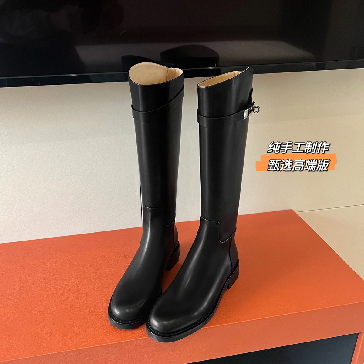 【sheii苏茵茵】纽约时报~真皮斜口k*扣加绒粗跟高筒骑士靴女长靴