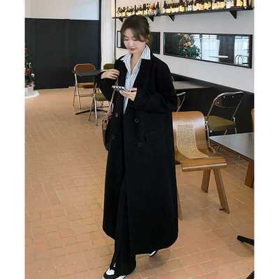 正肩黑色加厚羽绒内胆西装赫本风