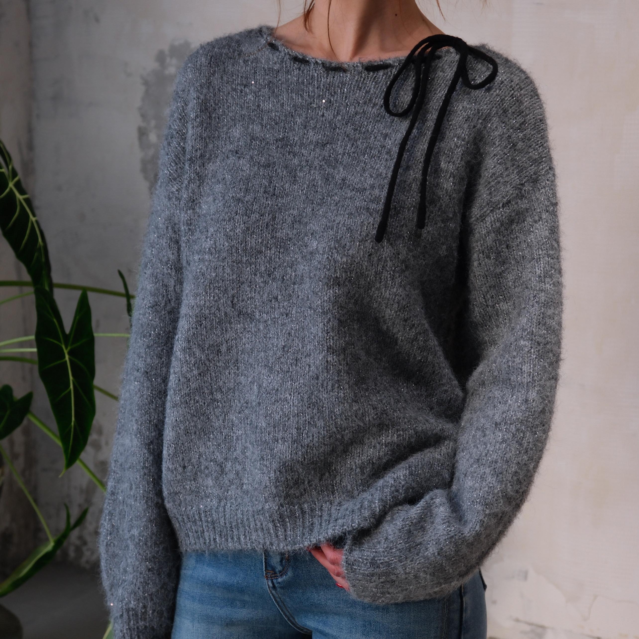 小阿秋圆领穿绳含羊毛领口系带亮丝毛衣女慵懒感长袖休闲显瘦上衣,女装/女士精品,毛衣,淘宝优惠券,粉丝福利购,淘宝优惠卷