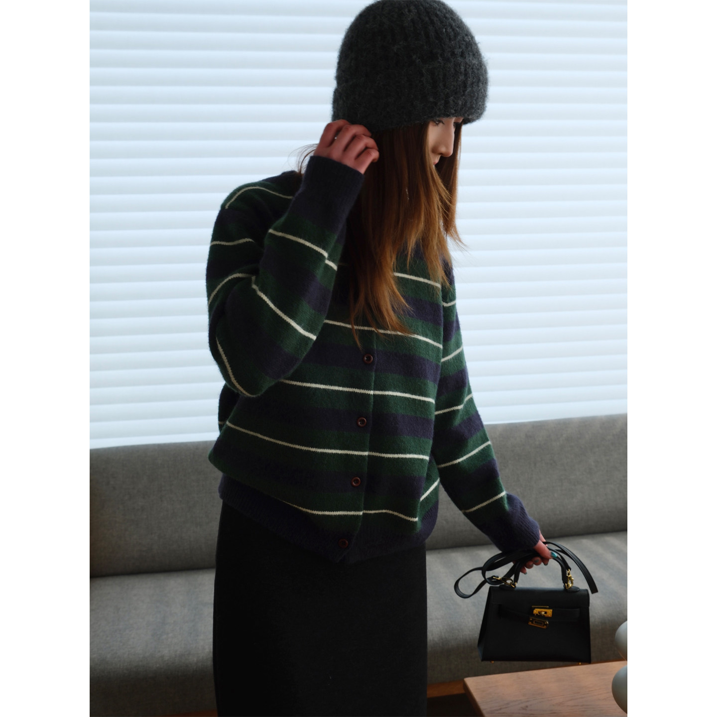 小阿秋撞色条纹复古圆领单排扣开衫毛衣女冬慵懒风长袖针织短外套,女装/女士精品,毛衣,淘宝优惠券,粉丝福利购,淘宝优惠卷