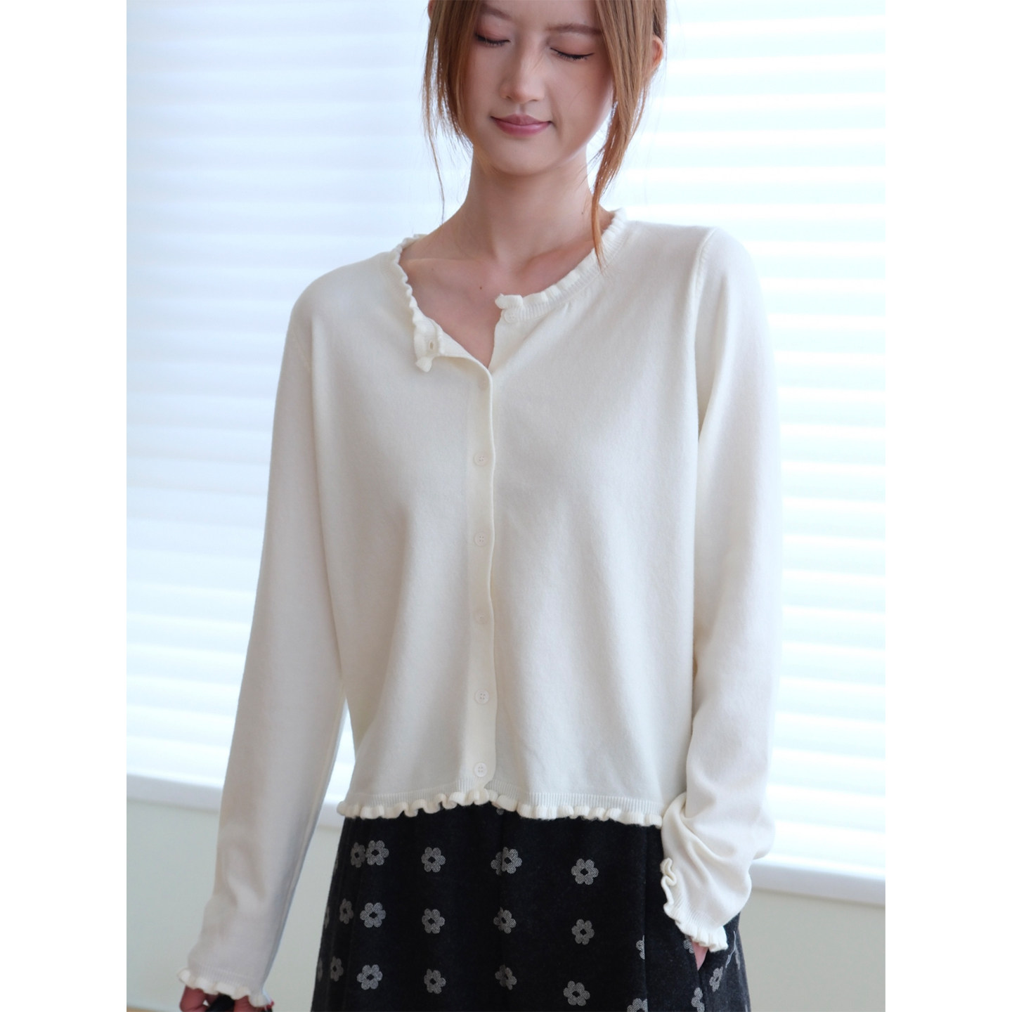 小阿秋法式设计感木耳边开衫女春秋宽松显瘦圆领百搭薄外套针织衫,女装/女士精品,毛针织衫,淘宝优惠券,粉丝福利购,淘宝优惠卷