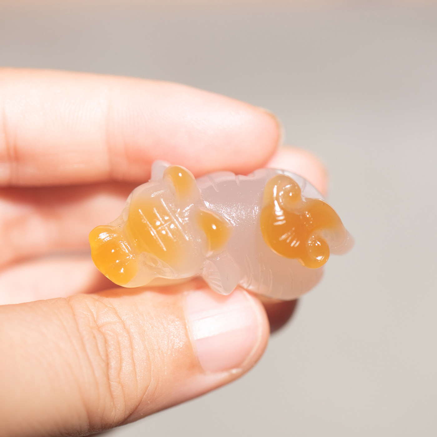 天然俏色玛瑙12生肖虎本命年吊坠