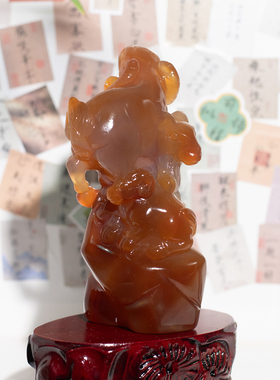 天然玛瑙三羊开泰生肖羊雕刻摆件