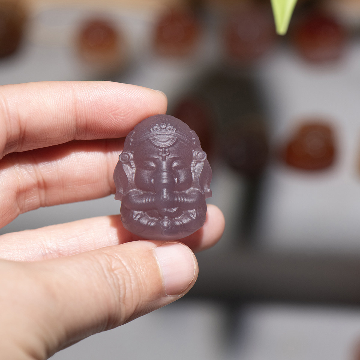 天然紫罗兰玛瑙帝王紫象神吊坠