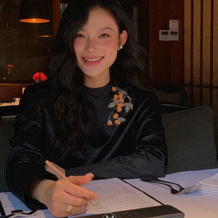 洋气新店REDMEMORY新年新运 衣上生花 柿柿如意手工法绣真丝上衣