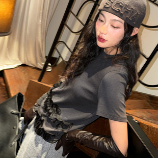 洋气新店REDMEMORY精致藏不住～挚爱打底 微甜千金木耳边T