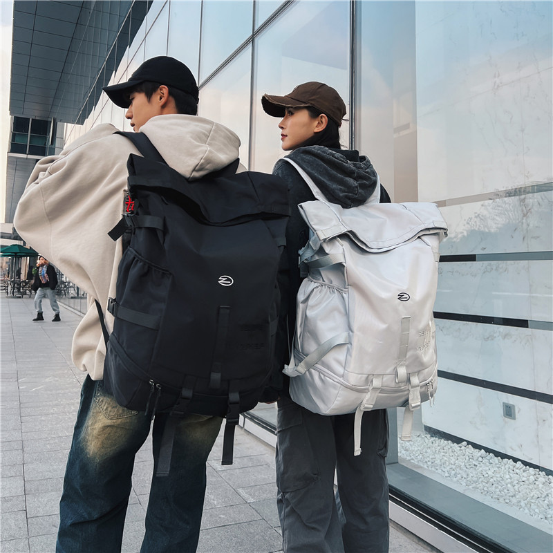 旅行背包女款双肩包女2024新款时尚旅游男生出差男士休闲美式街头