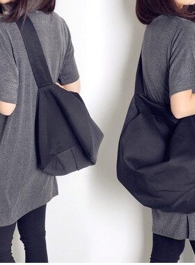 韩风ulzzang超酷立体单肩斜挎包黑色男女简约运动旅行大包健身包