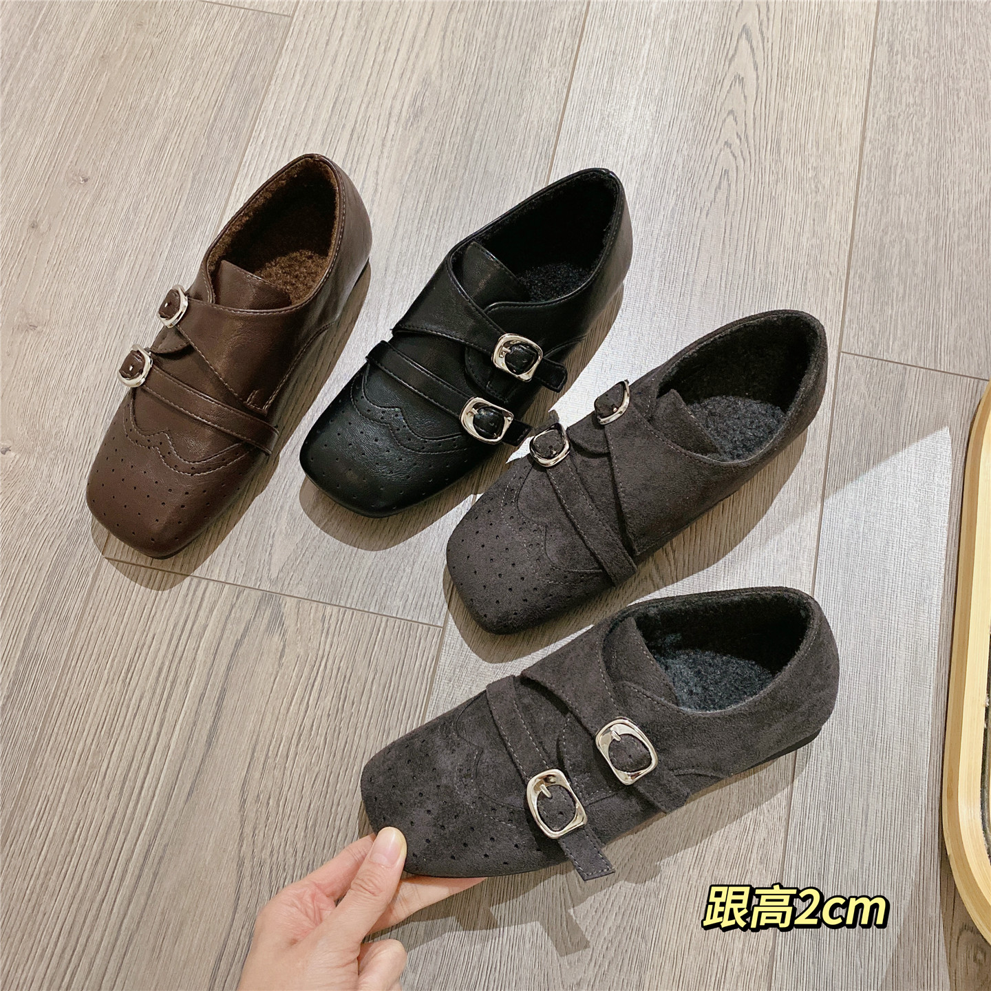 复古保暖搭扣毛毛鞋2025冬季新款韩版加绒粗跟低跟单鞋棉鞋小皮鞋