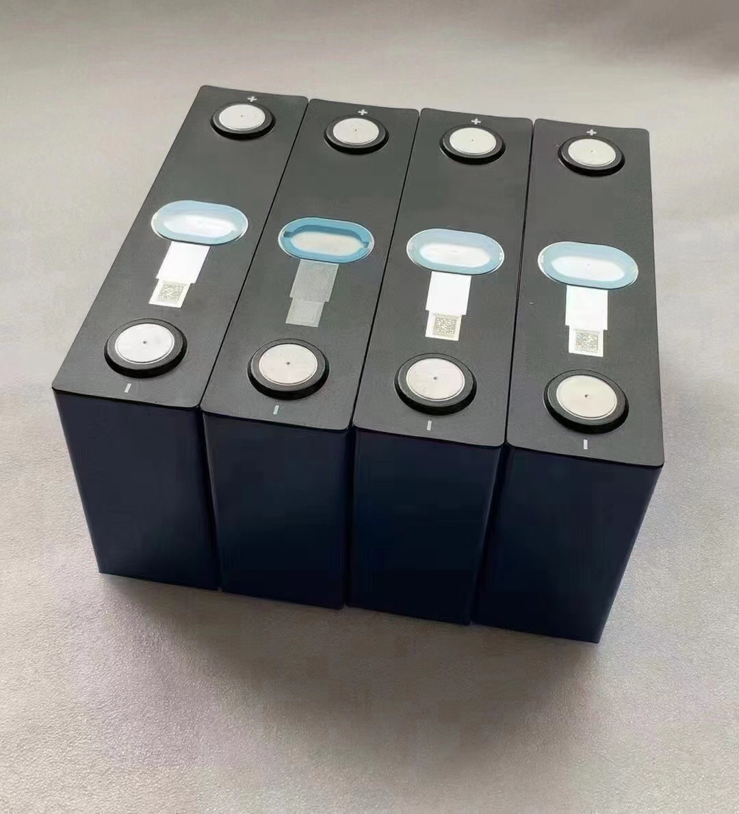 全新中航130AH磷酸铁锂，130安时铁锂电池，中航130ah电芯，现货