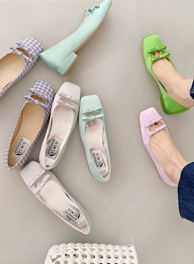 方头绿色蝴蝶结单鞋女粗跟2026春季新款绸缎面奶奶鞋低跟玛丽珍鞋