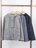 侧面开叉 高密防风防泼水 纯色连帽夹克女纯色短风衣 玛汀 春季