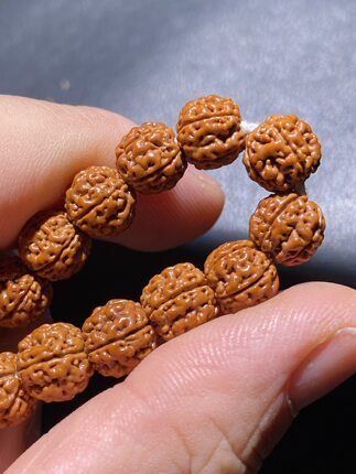 云端魔丸盘龙纹小金刚89尺寸盘龙纹姜黄皮爆肉印尼小金刚顺纹龙脊