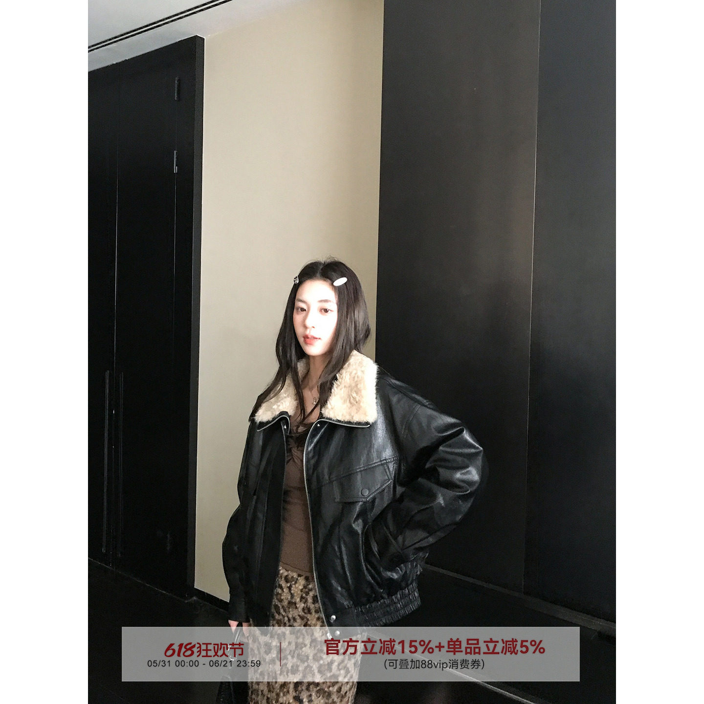 MG小象  曼哈顿’复古油蜡90羽绒皮衣外套女冬季保暖毛领夹克上衣