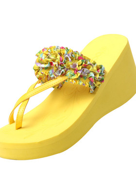 宝人拖鞋女夏防滑坡跟黄色碎花套趾人字拖时尚外穿高跟34码沙滩鞋