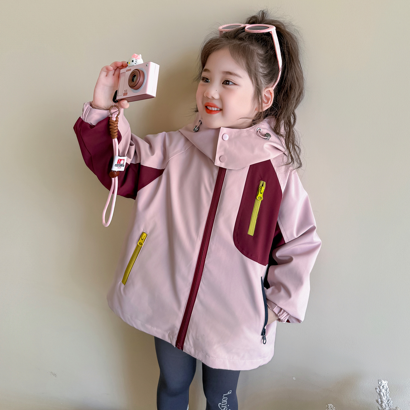 女童秋冬季连帽三合一冲锋衣