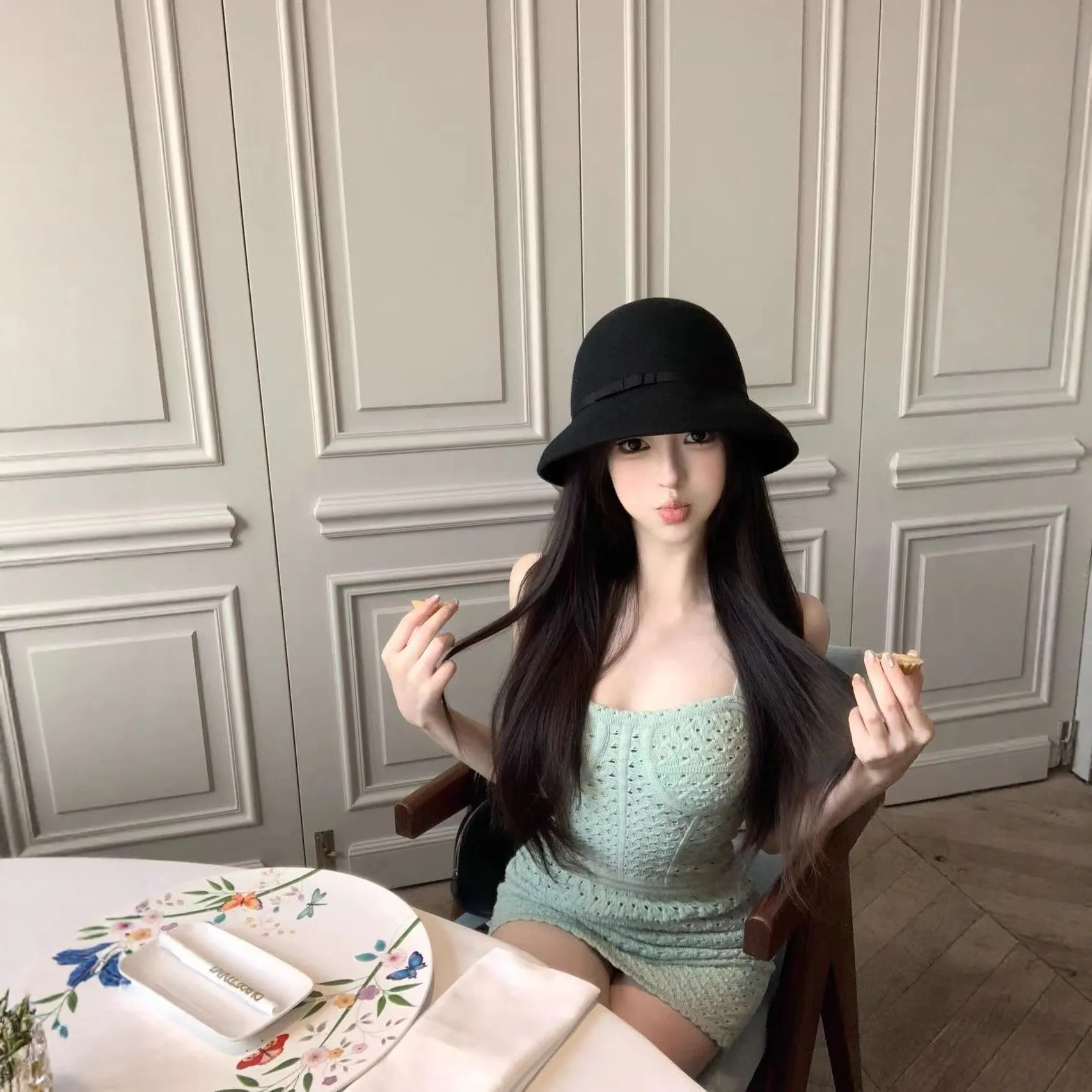 woppei 性感镂空钩花设计编织针织吊带裙千金感修身显瘦连衣裙