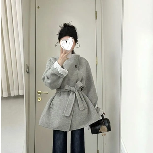 设计感灰色立领短款大衣女2025秋冬新款爆款高级系带毛呢外套上衣