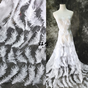 新款 饰花边布料面料 大气大羽毛绣花蕾丝布料婚纱礼服服装 礼服装