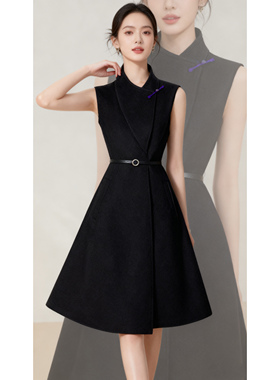 7974黑色无袖连衣裙女中长款收腰气质背心裙成熟优雅风马甲裙