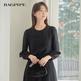 风笛2026春季新款法式气质时尚温婉文艺圆领钉珠衬衫上衣小衫女